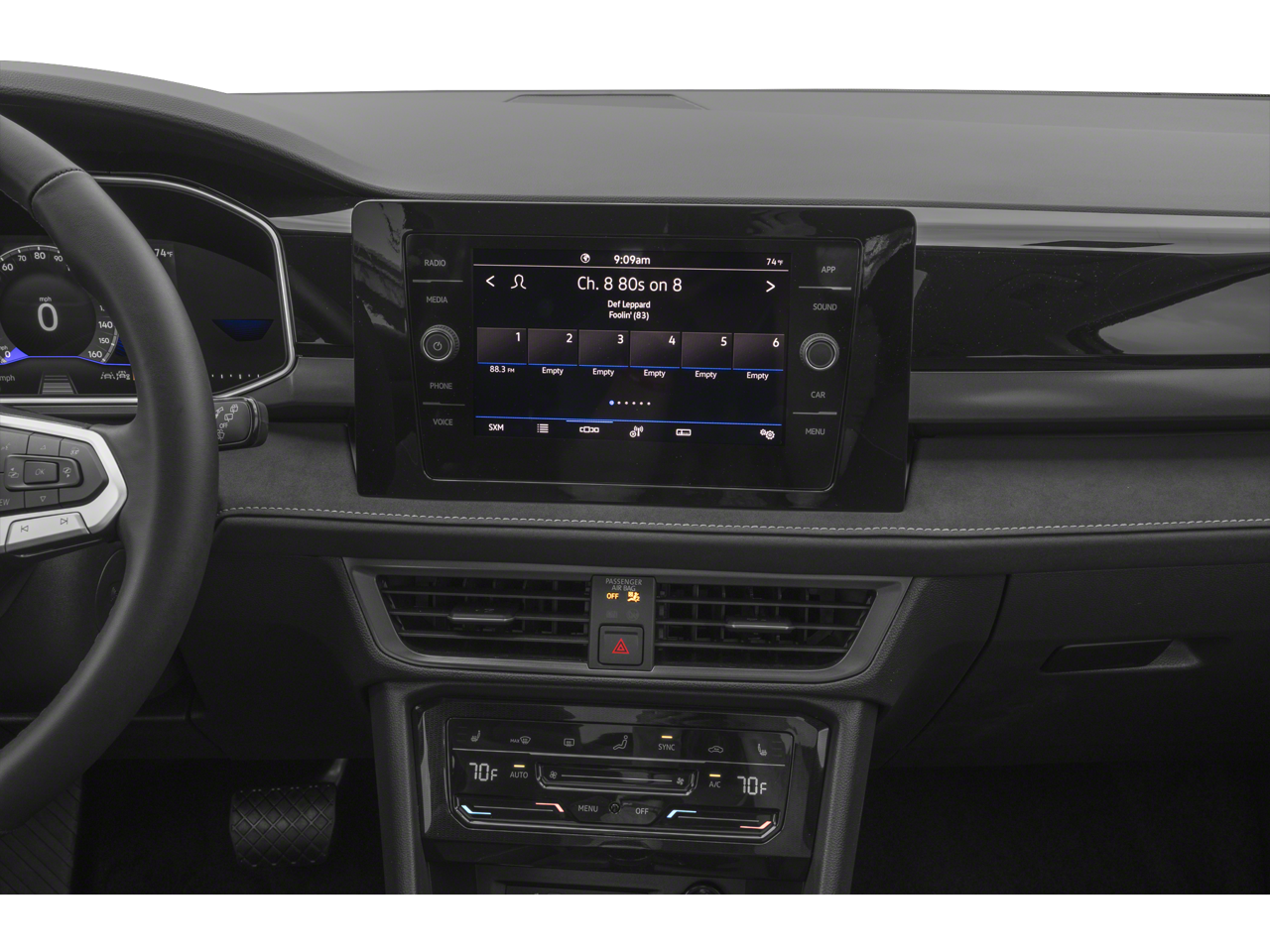 2025 Volkswagen Taos SE Black 4MOTION