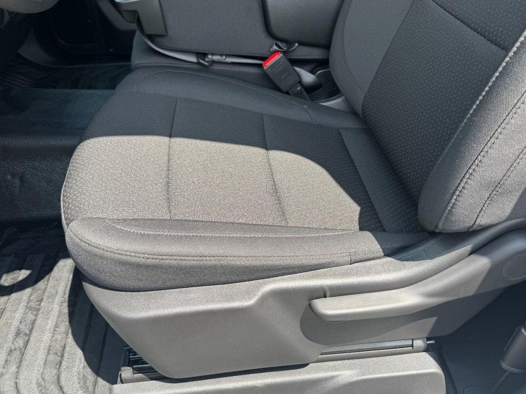 2025 GMC Sierra 3500 HD Pro