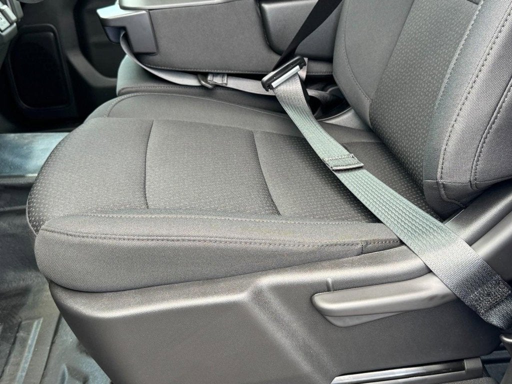 2025 GMC Sierra 3500 HD Pro