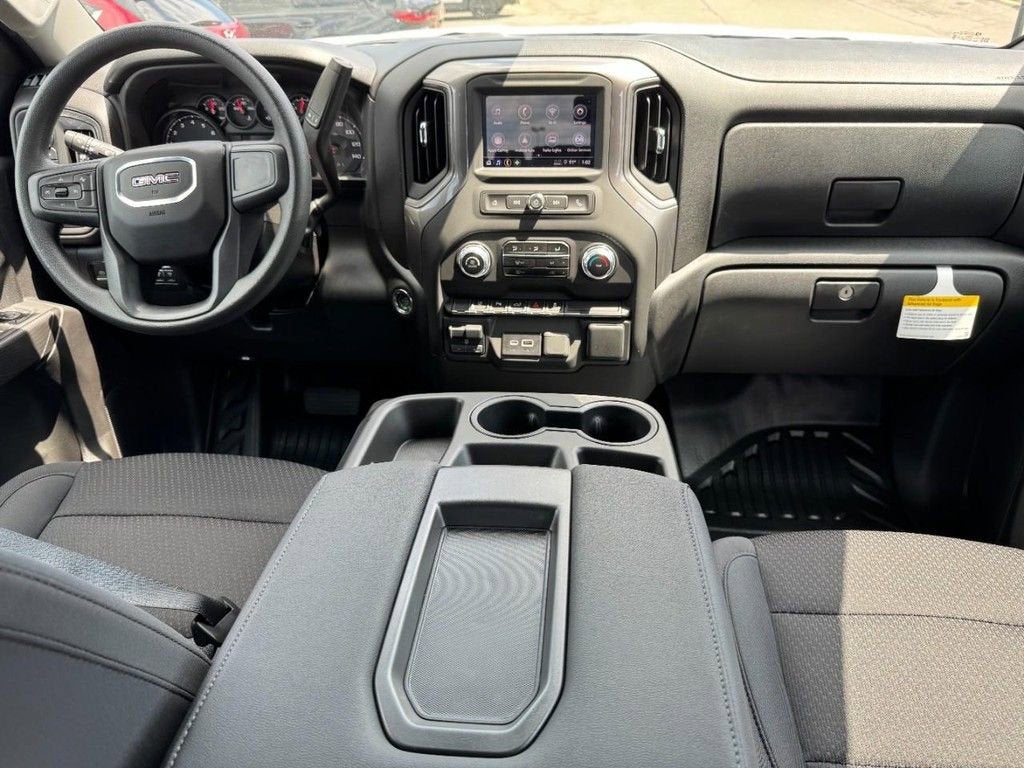 2025 GMC Sierra 3500 HD Pro