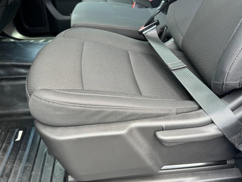 2025 GMC Sierra 3500 HD Pro