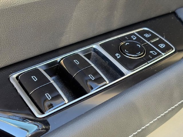 2027 Cadillac VISTIQ Luxury