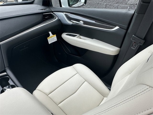 2025 Cadillac XT5 Sport