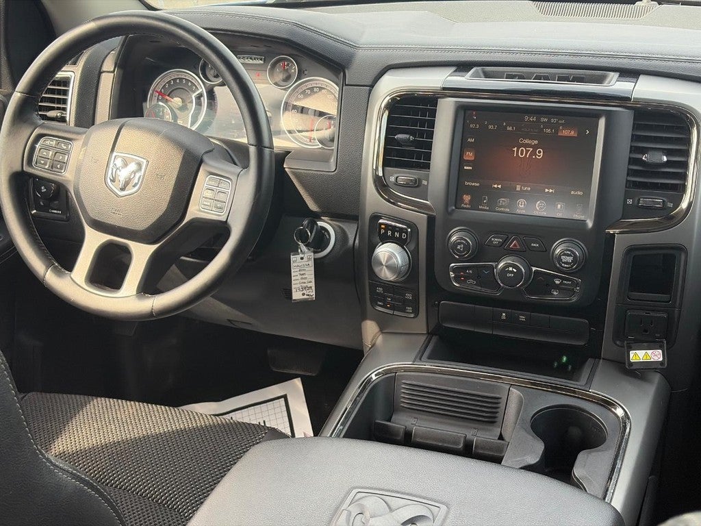 2016 RAM 1500 4WD Crew Cab 140.5" Sport