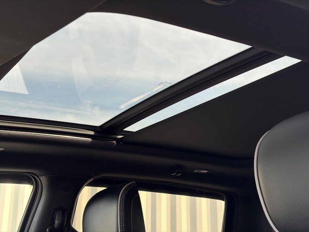 2023 RAM 1500 Laramie 4x4 Crew Cab 5'7" Box