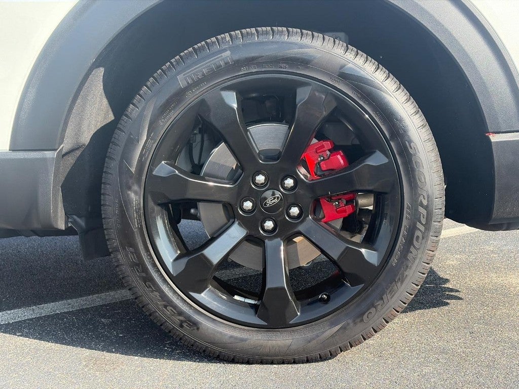2023 Ford Explorer ST 4WD