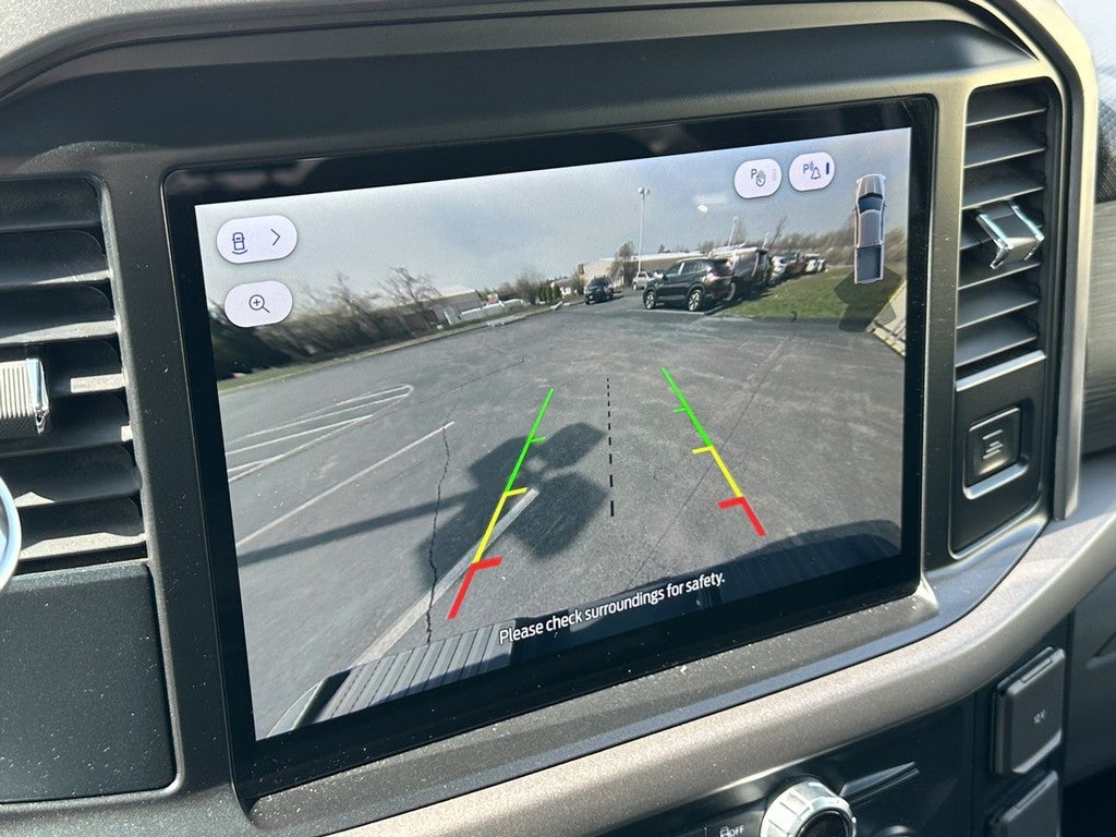 2025 Ford F-150 XLT 4WD SuperCrew Box