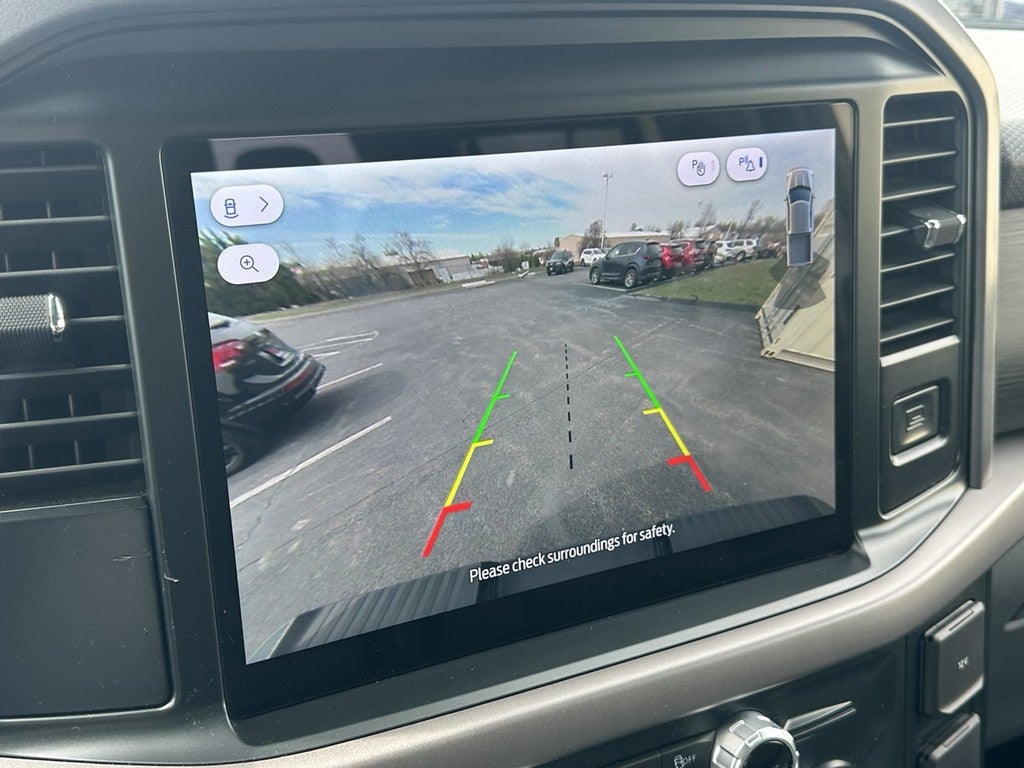 2025 Ford F-150 XLT 4WD SuperCrew Box