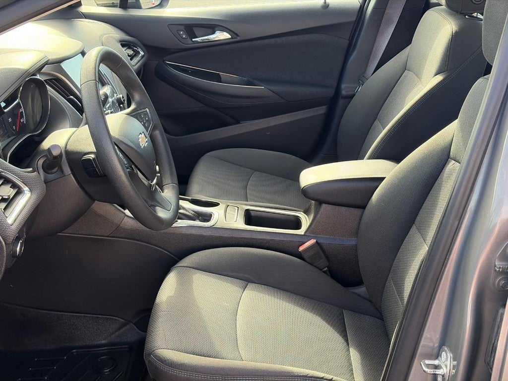 2017 Chevrolet Cruze 4dr Sdn 1.4L LT w/1SD