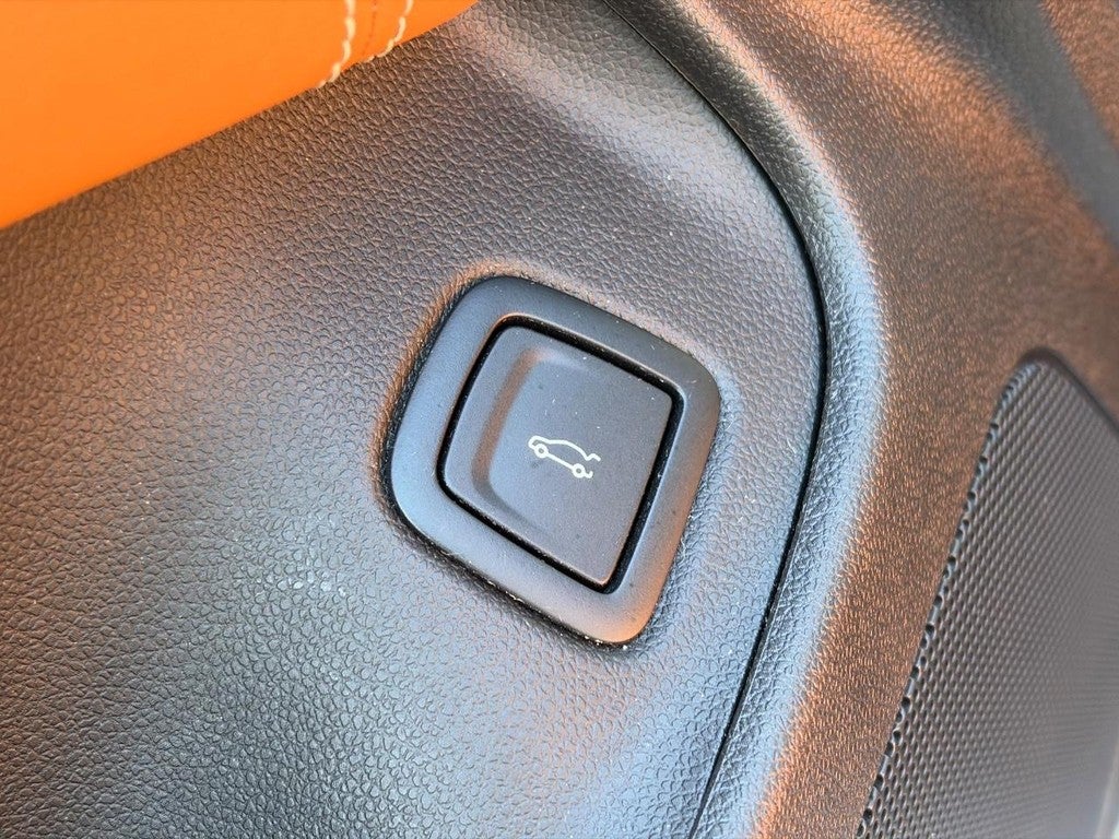 2023 Cadillac CT4 4dr Sdn Premium Luxury