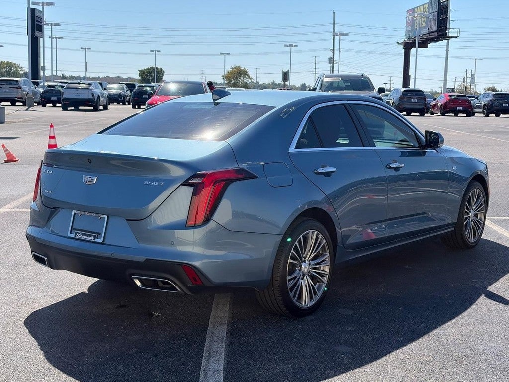 2023 Cadillac CT4 4dr Sdn Premium Luxury