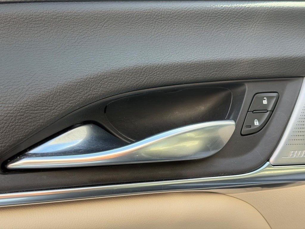 2023 Cadillac CT4 4dr Sdn Luxury