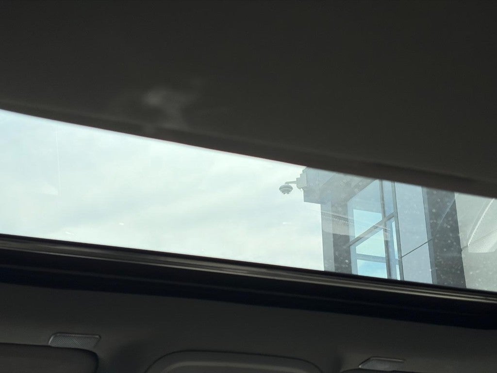 2023 Cadillac CT4 4dr Sdn Luxury