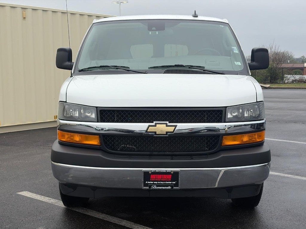 2024 Chevrolet Express 3500 LT Passenger