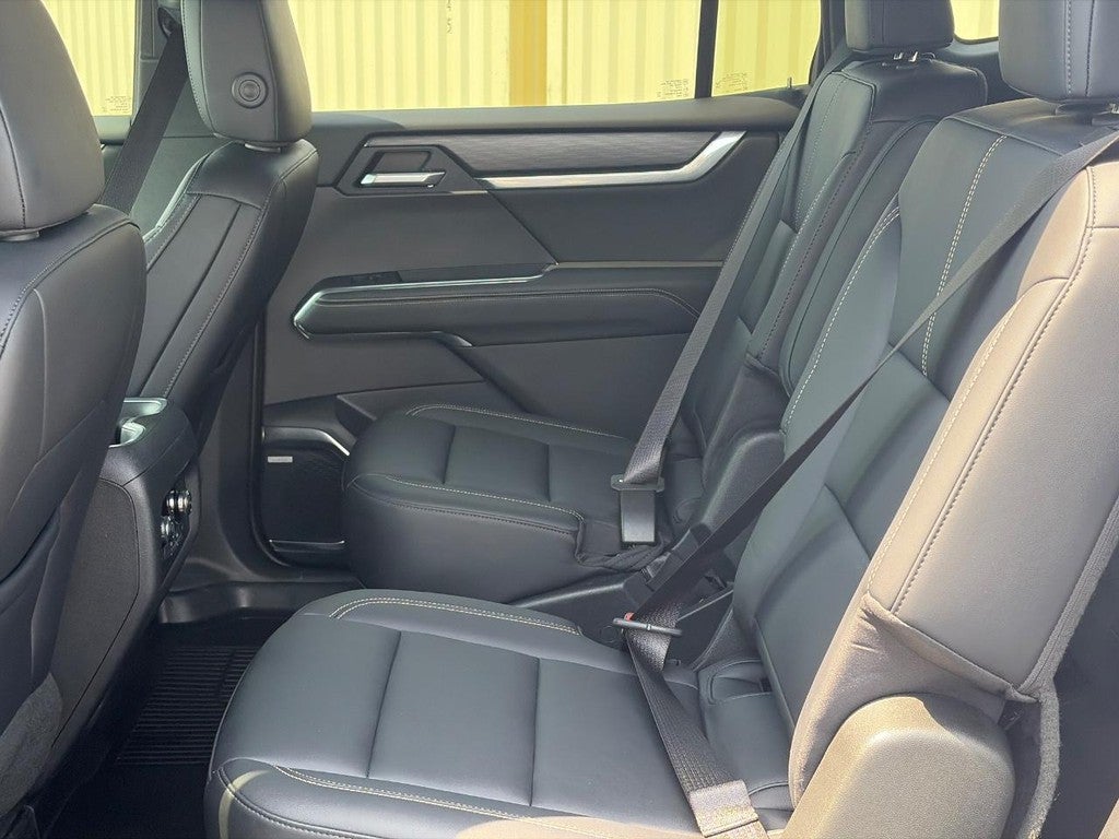 2024 GMC Acadia FWD 4dr Elevation