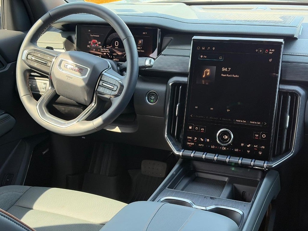 2026 GMC Acadia AWD 4dr AT4