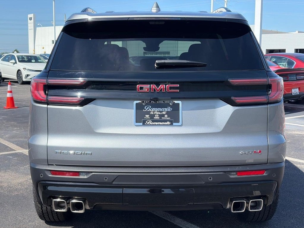 2026 GMC Acadia AWD 4dr AT4