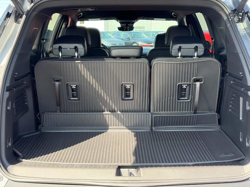 2026 GMC Acadia AWD 4dr AT4