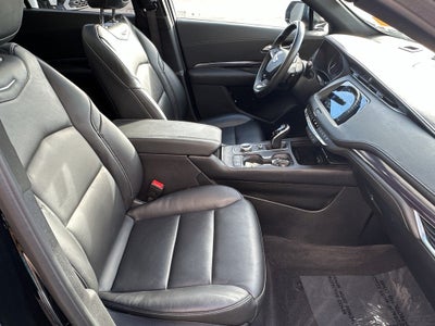 2023 Cadillac XT4 AWD 4dr Luxury