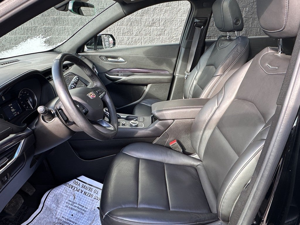 2023 Cadillac XT4 AWD 4dr Luxury