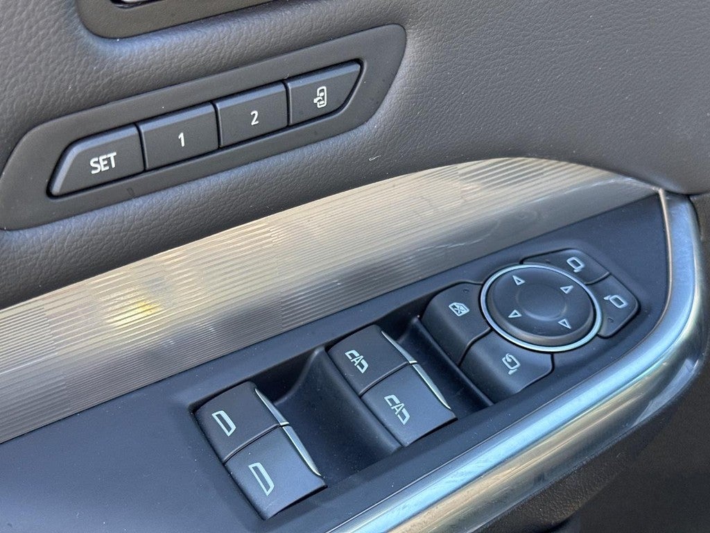 2025 Cadillac XT4 AWD 4dr Premium Luxury