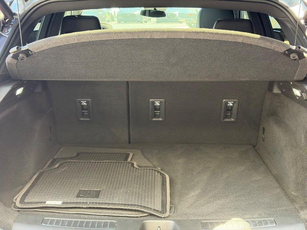 2024 Cadillac XT4 AWD 4dr Premium Luxury