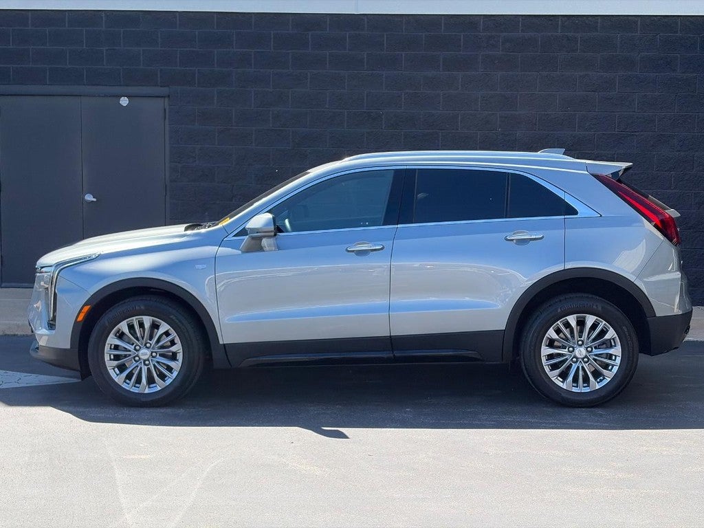 2024 Cadillac XT4 AWD 4dr Premium Luxury