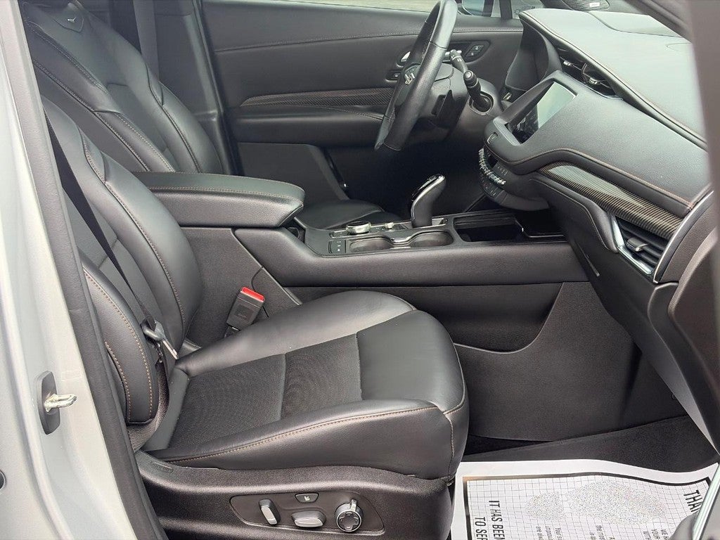 2022 Cadillac XT4 AWD 4dr Sport