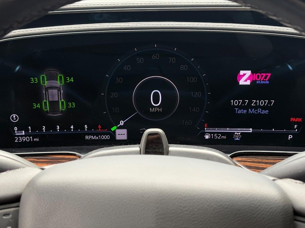 2023 Cadillac Escalade ESV 4WD 4dr Premium Luxury