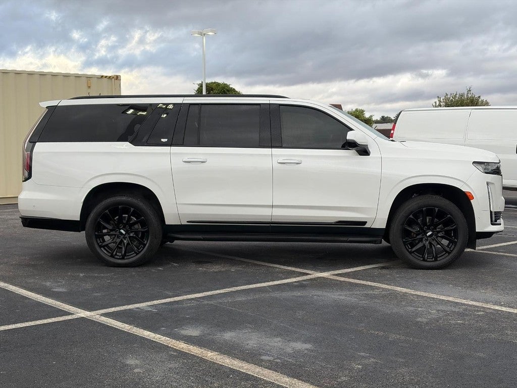2023 Cadillac Escalade ESV 4WD 4dr Sport