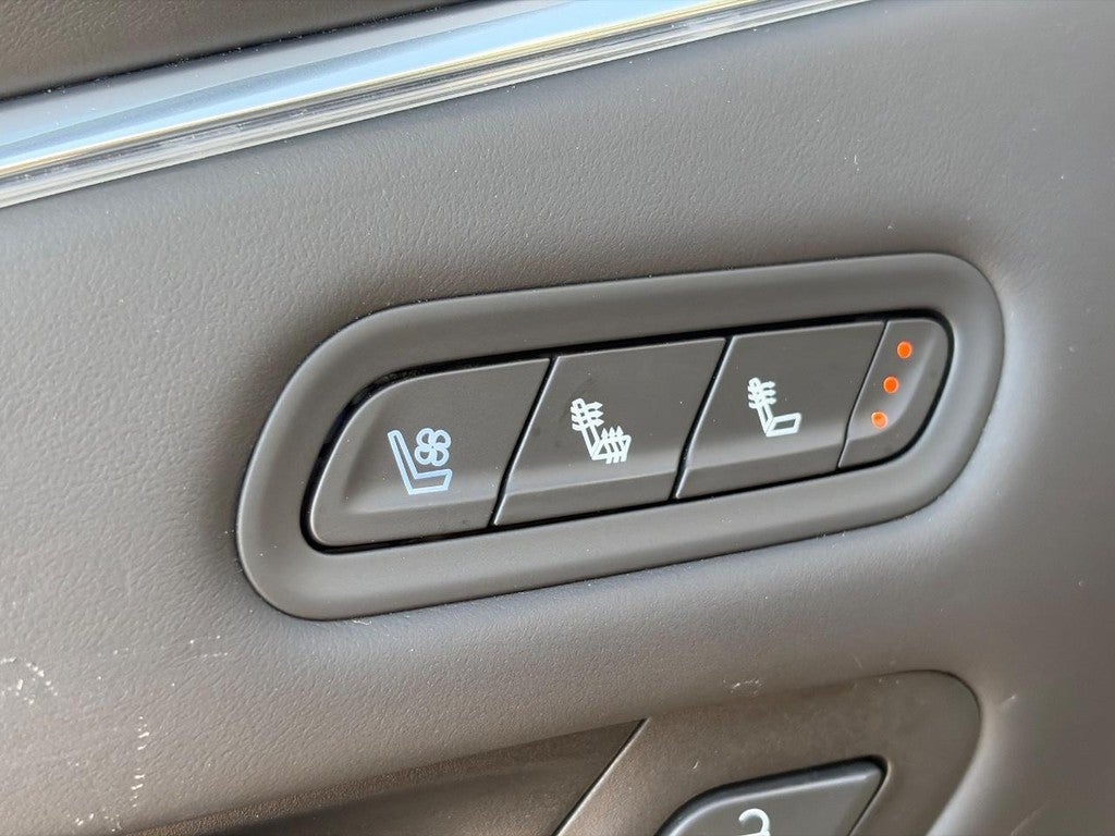 2024 Cadillac Escalade ESV AWD 4dr V-Series