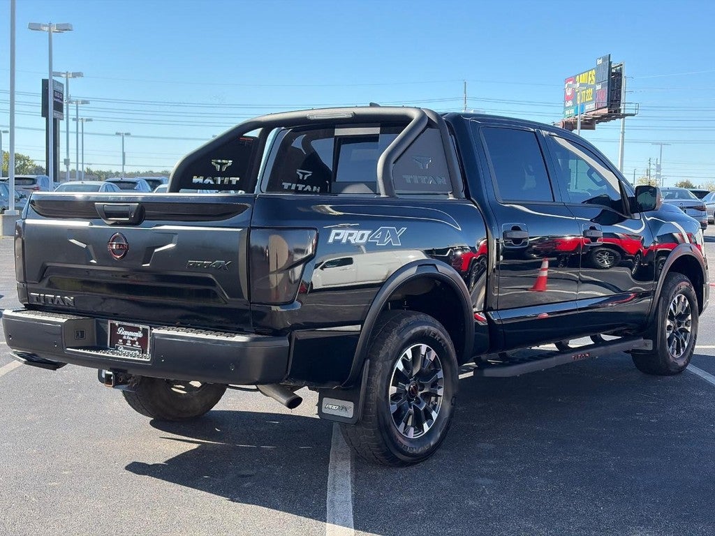 2023 Nissan Titan 4x4 Crew Cab PRO-4X