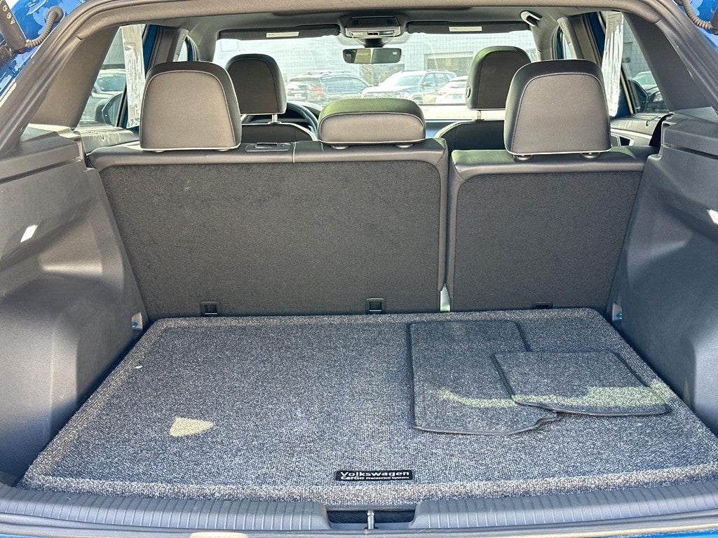 2025 Volkswagen Atlas Cross Sport 2.0T SEL Premium R-Line 4MOTION