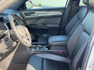 2022 Volkswagen Atlas Cross Sport 2.0T SE w/Technology 4MOTION