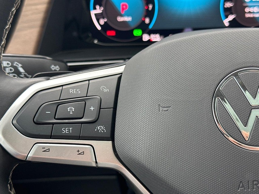 2024 Volkswagen Atlas 2.0T SE w/Technology 4MOTION