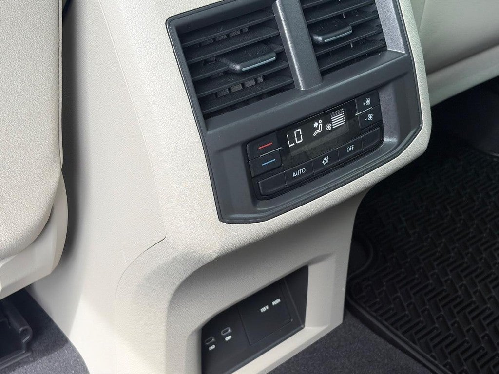 2023 Volkswagen Atlas 3.6L V6 SE w/Technology 4MOTION