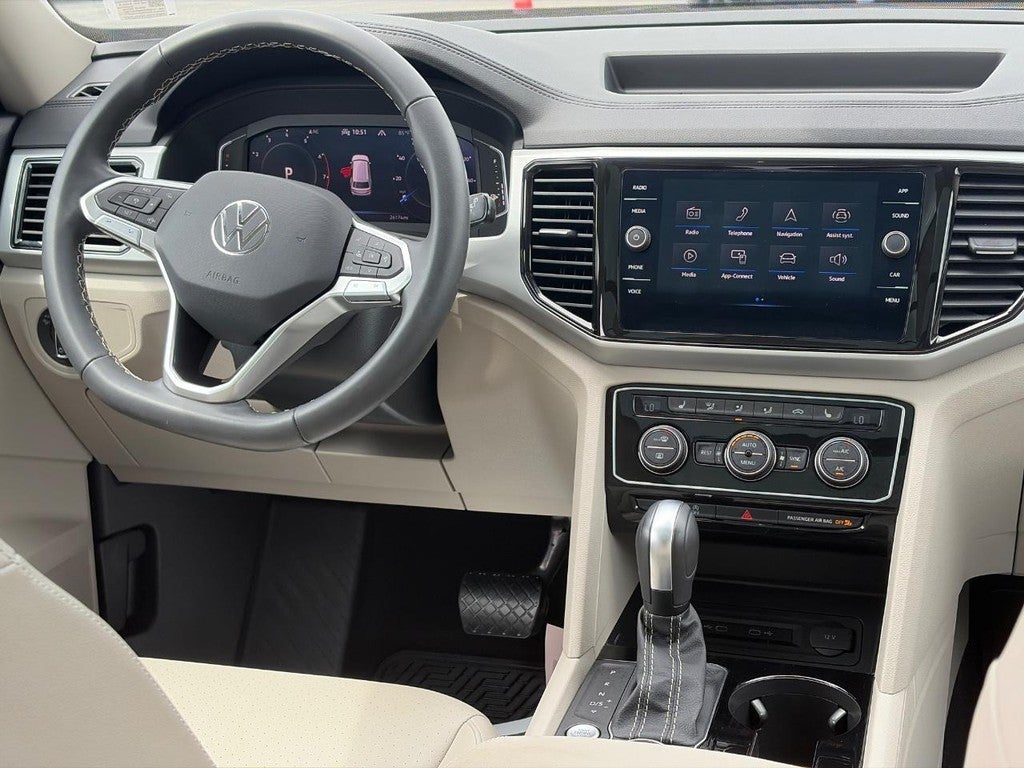 2023 Volkswagen Atlas 3.6L V6 SE w/Technology 4MOTION