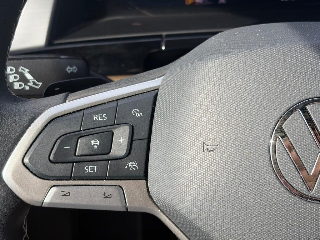 2024 Volkswagen Atlas Cross Sport 2.0T SE 4MOTION