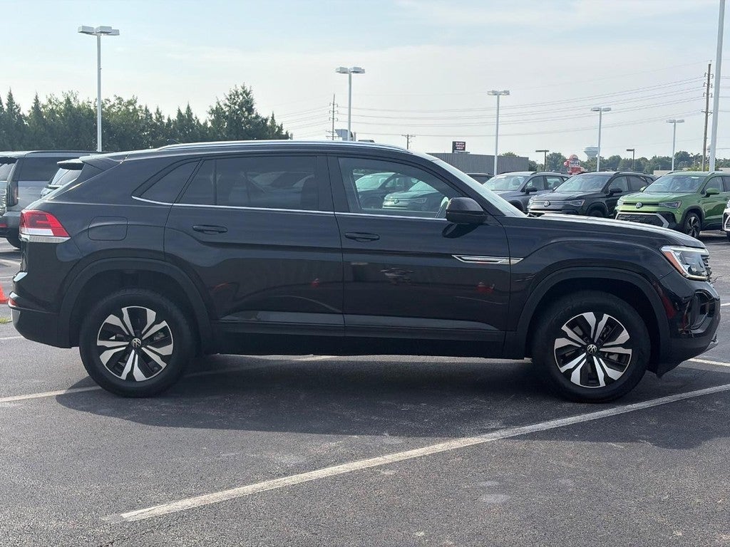 2024 Volkswagen Atlas Cross Sport 2.0T SE 4MOTION
