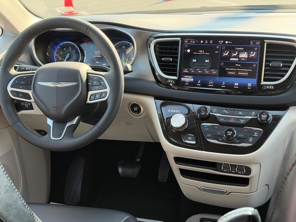 2024 Chrysler Pacifica Touring L FWD
