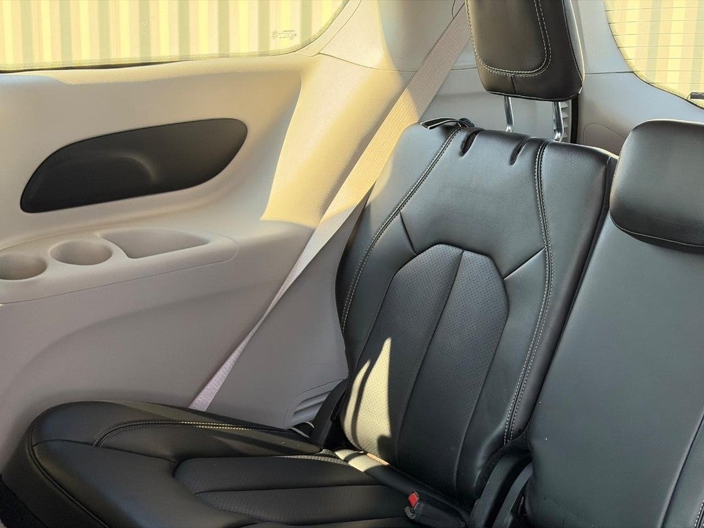 2024 Chrysler Pacifica Touring L FWD