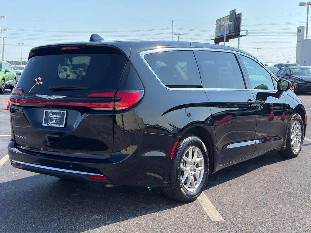 2024 Chrysler Pacifica Touring L FWD