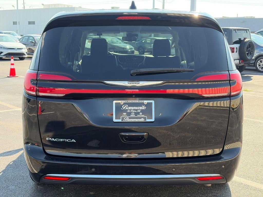2024 Chrysler Pacifica Touring L FWD