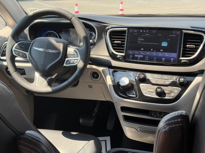 2024 Chrysler Pacifica Touring L FWD