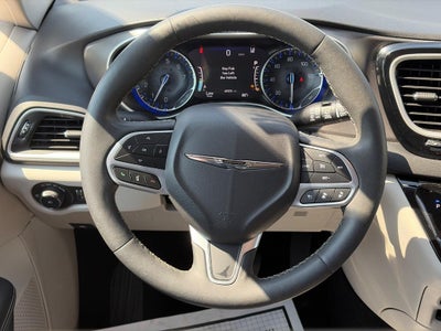 2024 Chrysler Pacifica Touring L FWD