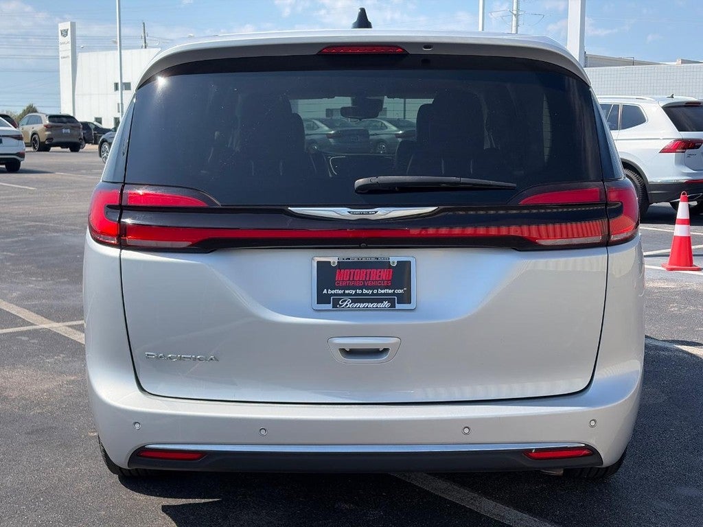 2024 Chrysler Pacifica Touring L FWD