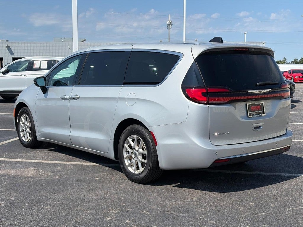 2024 Chrysler Pacifica Touring L FWD