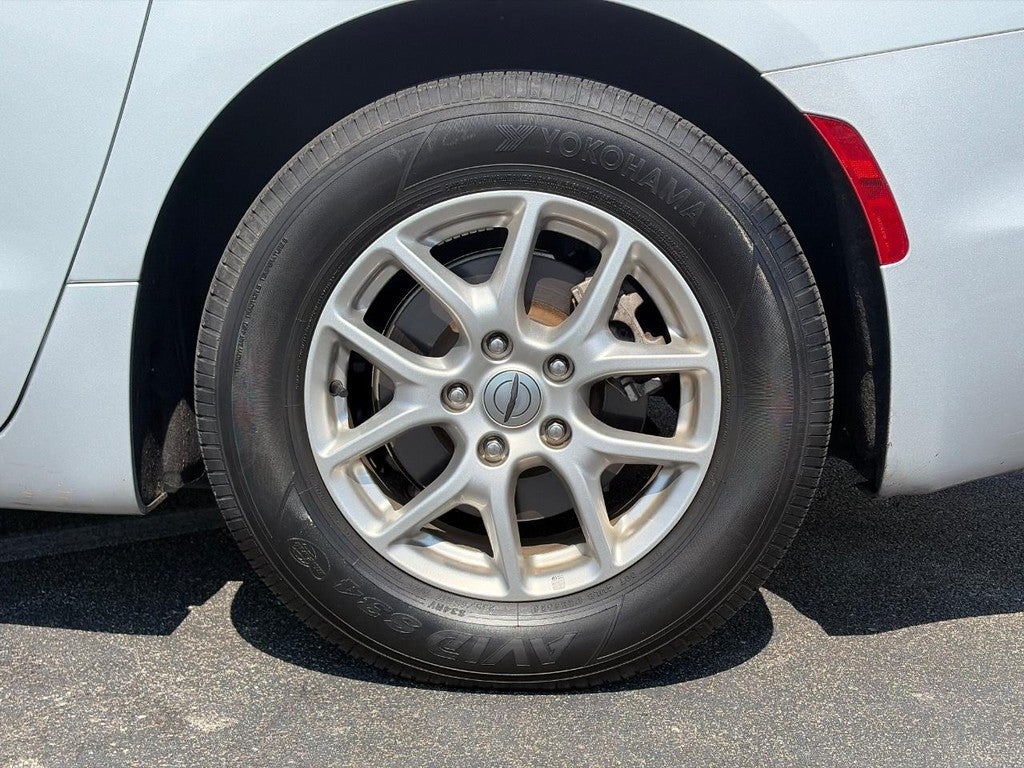 2024 Chrysler Pacifica Touring L FWD