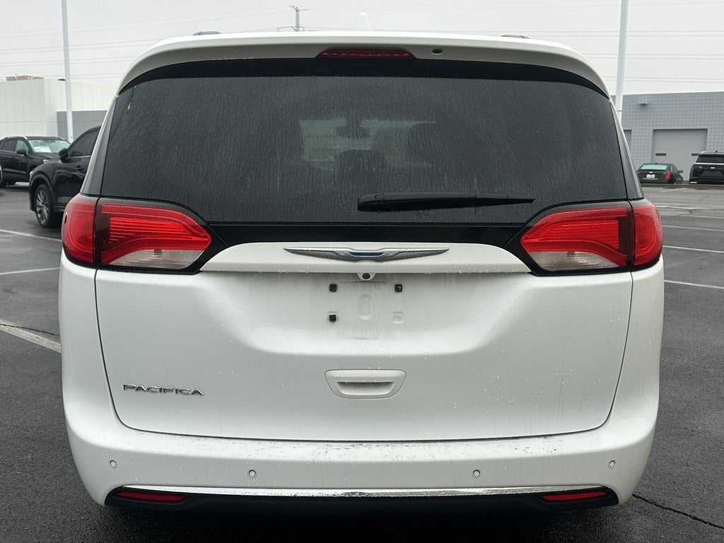 2017 Chrysler Pacifica Touring L