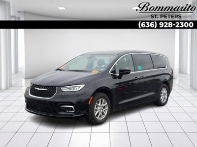 2025 Chrysler Pacifica Select FWD